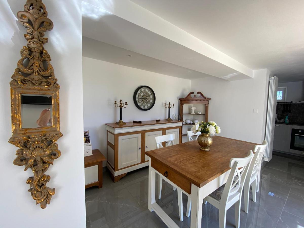 Amity. Exclusive Poolside Garden Apartment Сарла-ла-Канеда Екстер'єр фото