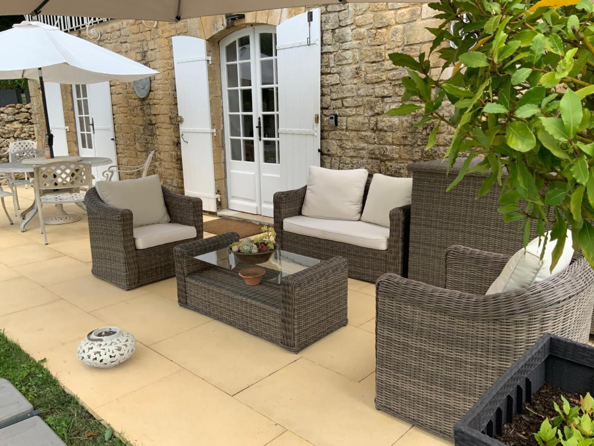 Amity. Exclusive Poolside Garden Apartment Сарла-ла-Канеда Екстер'єр фото
